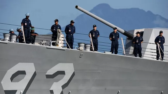 china-military-aggressive-actions-cut-off-us-ship-paths-in-the-taiwan-strait